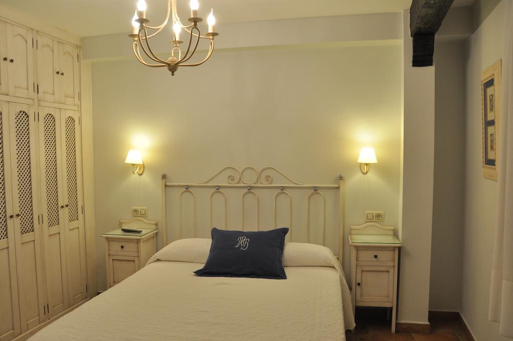 Apartamentos Turisticos Dona Maria La Brava Plasencia Zewnętrze zdjęcie